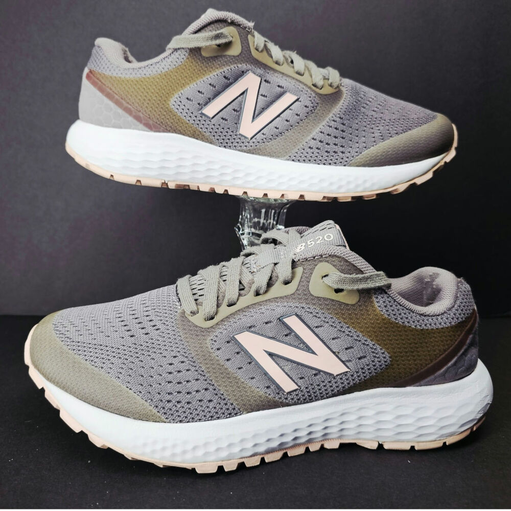 New balance Women 6.5 Comfy footwear